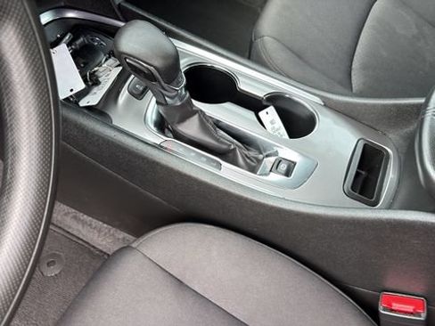 Used 2025 Chevrolet Malibu LT FWD image 14