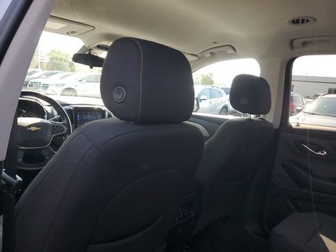 Certified 2021 Chevrolet Traverse LT FWD image 11