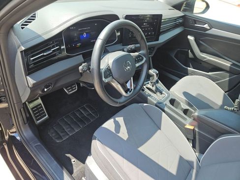 Used 2025 Volkswagen Jetta Sport FWD image 15