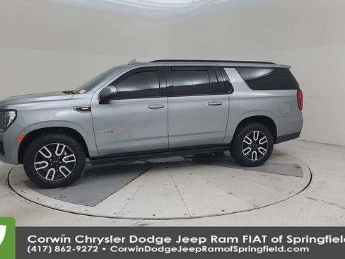 Used 2024 GMC Yukon XL AT4 w/ AT4 Premium Package image 8