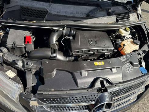 Used 2016 Mercedes-Benz Metris Passenger image 31