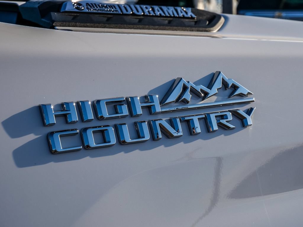 Used 2023 Chevrolet Silverado 2500 High Country w/ Z71 Off-Road Package AWD/4WD image 10