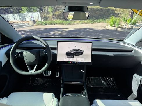 Used 2025 Tesla Model 3 Performance AWD/4WD image 15