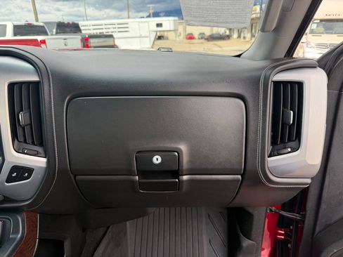 Used 2018 GMC Sierra 1500 SLE image 30