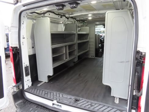 Used 2018 Ford Transit 250 130 Low Roof image 10