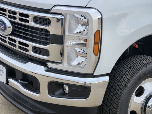 New 2026 Ford F350 XLT AWD/4WD image 10