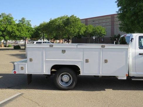 New 2022 RAM 3500 Tradesman image 20