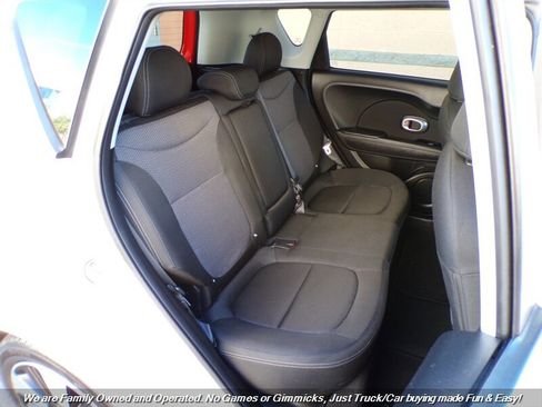 Used 2019 Kia Soul + image 24