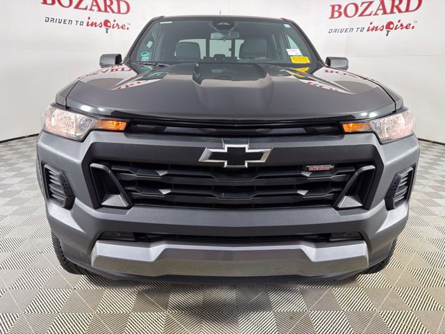 Used 2024 Chevrolet Colorado Trail Boss w/ Advanced Trailering Package AWD/4WD image 2