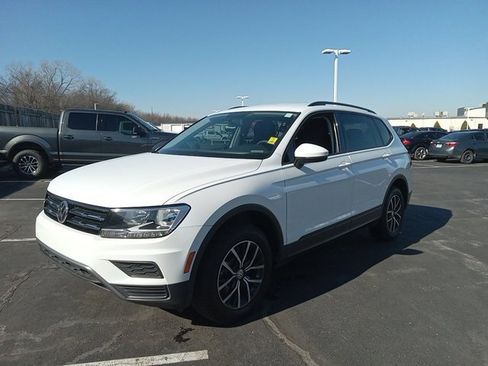 Used 2021 Volkswagen Tiguan S image 3