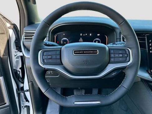 New 2026 Jeep Grand Wagoneer L Limited w/ Premium Group II AWD/4WD image 11