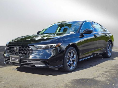 New 2026 Honda Accord EX-L image 7