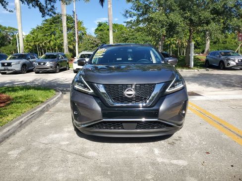 Used 2024 Nissan Murano SV FWD image 2