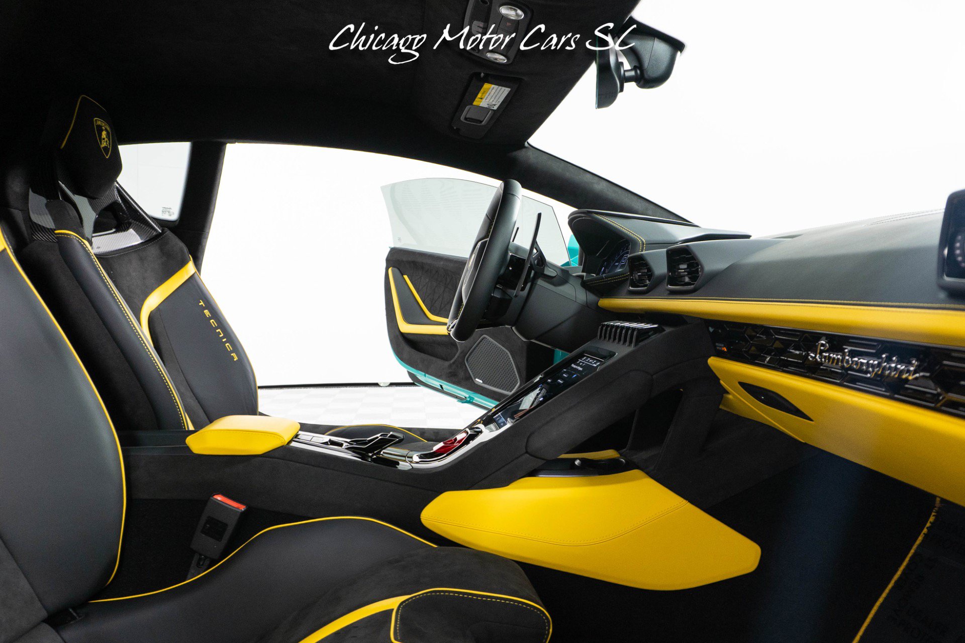 Used 2024 Lamborghini Huracan Tecnica RWD image 45