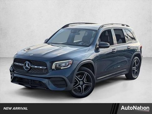 Used 2021 Mercedes-Benz GLB 250 image 1