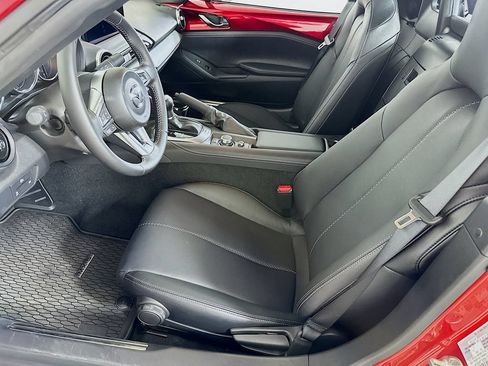 Used 2025 MAZDA MX-5 Miata RF Grand Touring w/ Weather Package RWD image 7