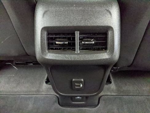 Used 2024 Chevrolet Equinox LT AWD/4WD image 15