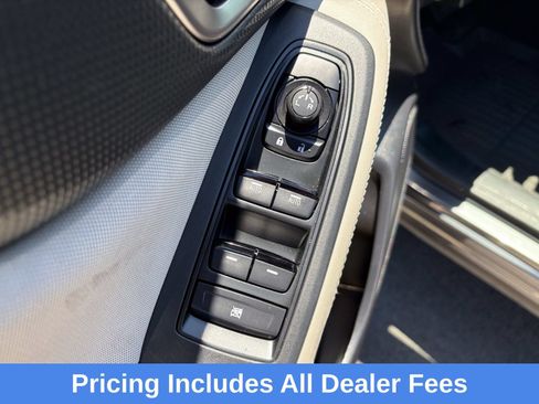 Used 2022 Subaru Forester Premium AWD/4WD image 27
