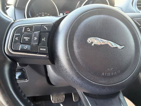 Used 2019 Jaguar F-PACE Premium AWD/4WD image 39