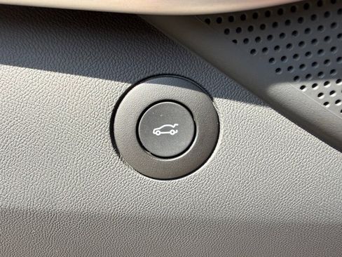 Used 2023 Chevrolet Camaro SS RWD image 14