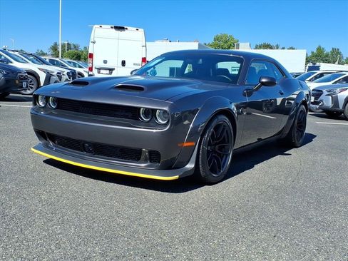 Used 2023 Dodge Challenger SRT Hellcat image 3
