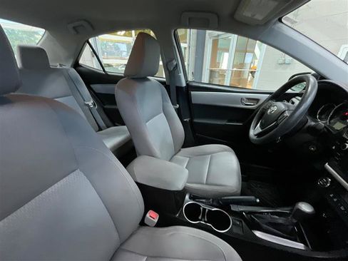 Used 2016 Toyota Corolla LE FWD image 28