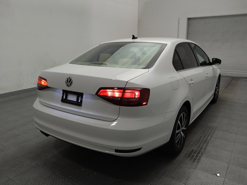 Used 2018 Volkswagen Jetta SE FWD image 7