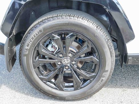 Used 2023 Toyota RAV4 XSE AWD/4WD image 8