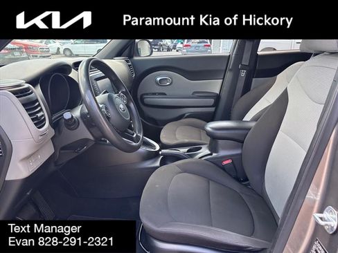 Used 2018 Kia Soul w/ Convenience Package FWD image 9