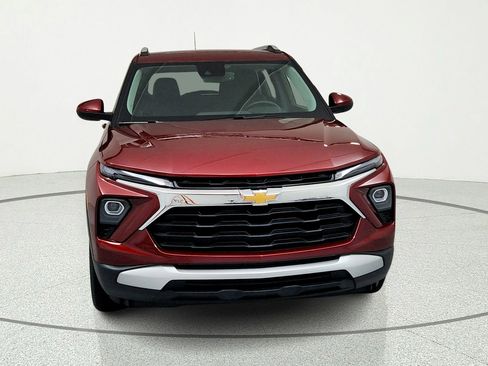 Used 2025 Chevrolet TrailBlazer LT w/ Convenience Package AWD/4WD image 15