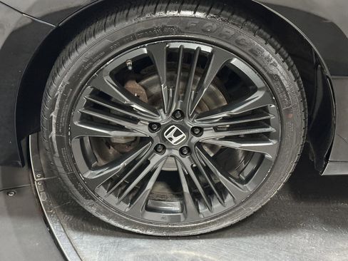 Used 2011 Honda Accord EX-L image 18