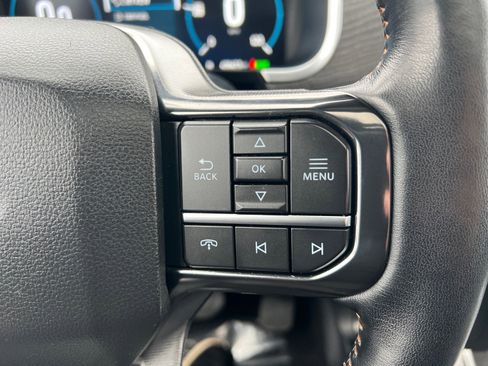 Certified 2022 Ford F150 Platinum w/ Equipment Group 701A High image 20