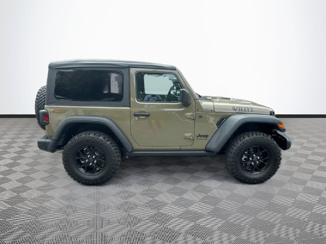 Used 2025 Jeep Wrangler Sport AWD/4WD image 8