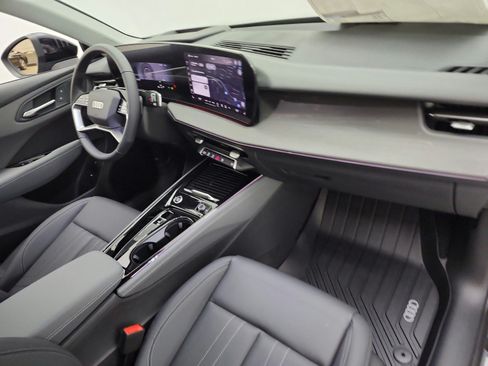 New 2026 Audi Q3 quattro 2.0T AWD/4WD image 15