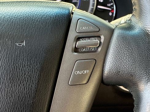 Used 2014 INFINITI QX80 4WD w/ Theater Package image 32