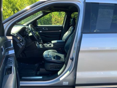 Used 2019 Ford Explorer Limited w/ Class III Trailer Tow Package AWD/4WD image 16