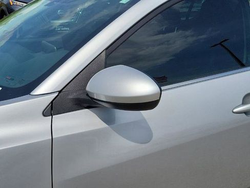 Certified 2021 Nissan Sentra SV FWD image 8