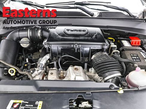 Used 2023 Jeep Compass Latitude w/ Sun and Sound Group AWD/4WD image 7