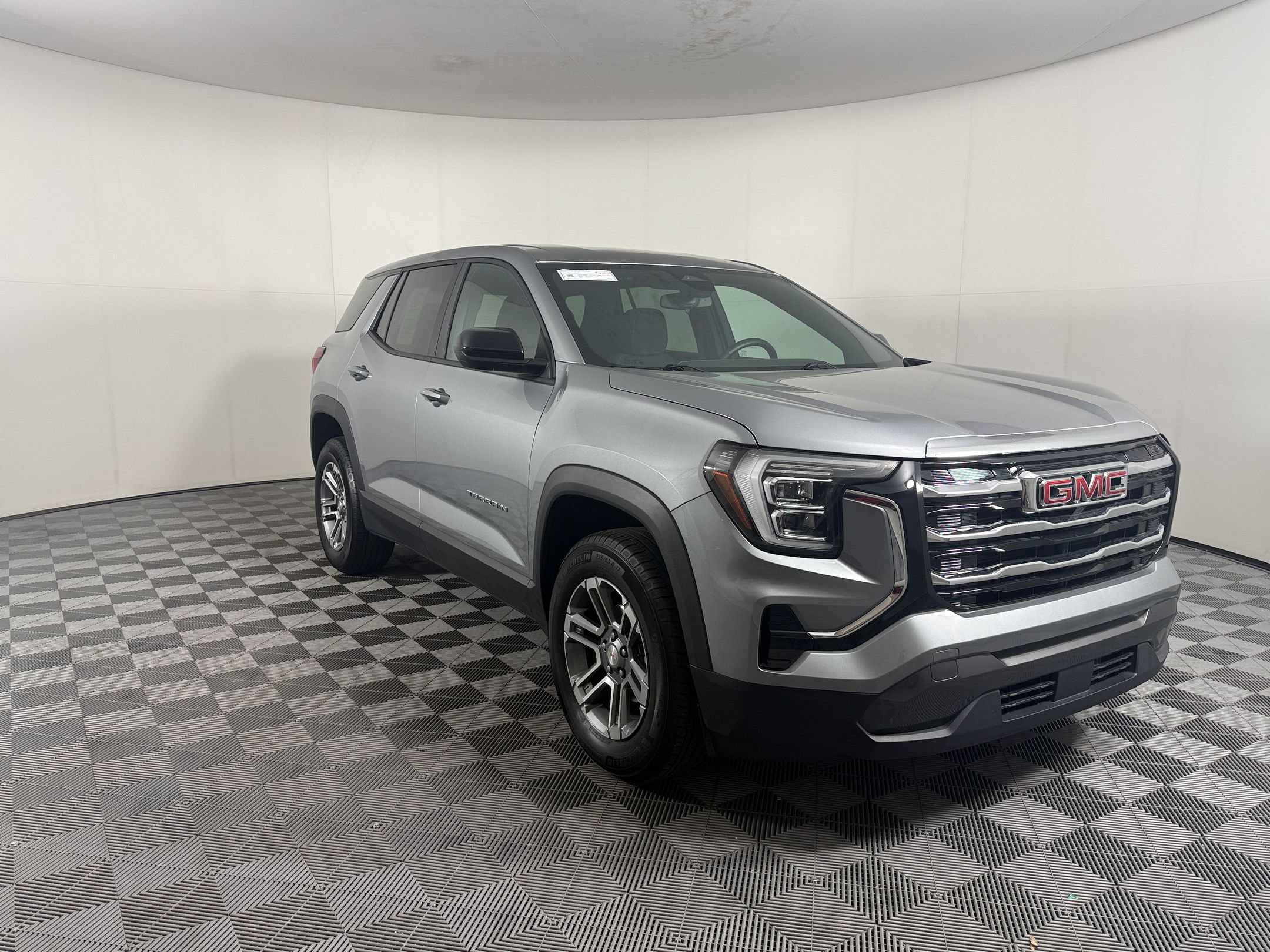 Used 2025 GMC Terrain Elevation AWD/4WD image 7