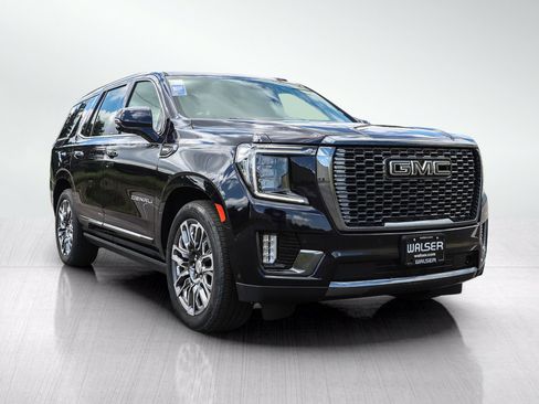Used 2023 GMC Yukon Denali Ultimate AWD/4WD image 7
