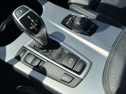 Used 2017 BMW X3 sDrive28i w/ M Sport RWD image 15