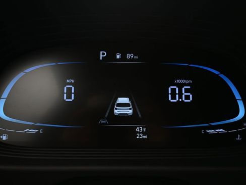 Certified 2026 Hyundai Venue SE image 9