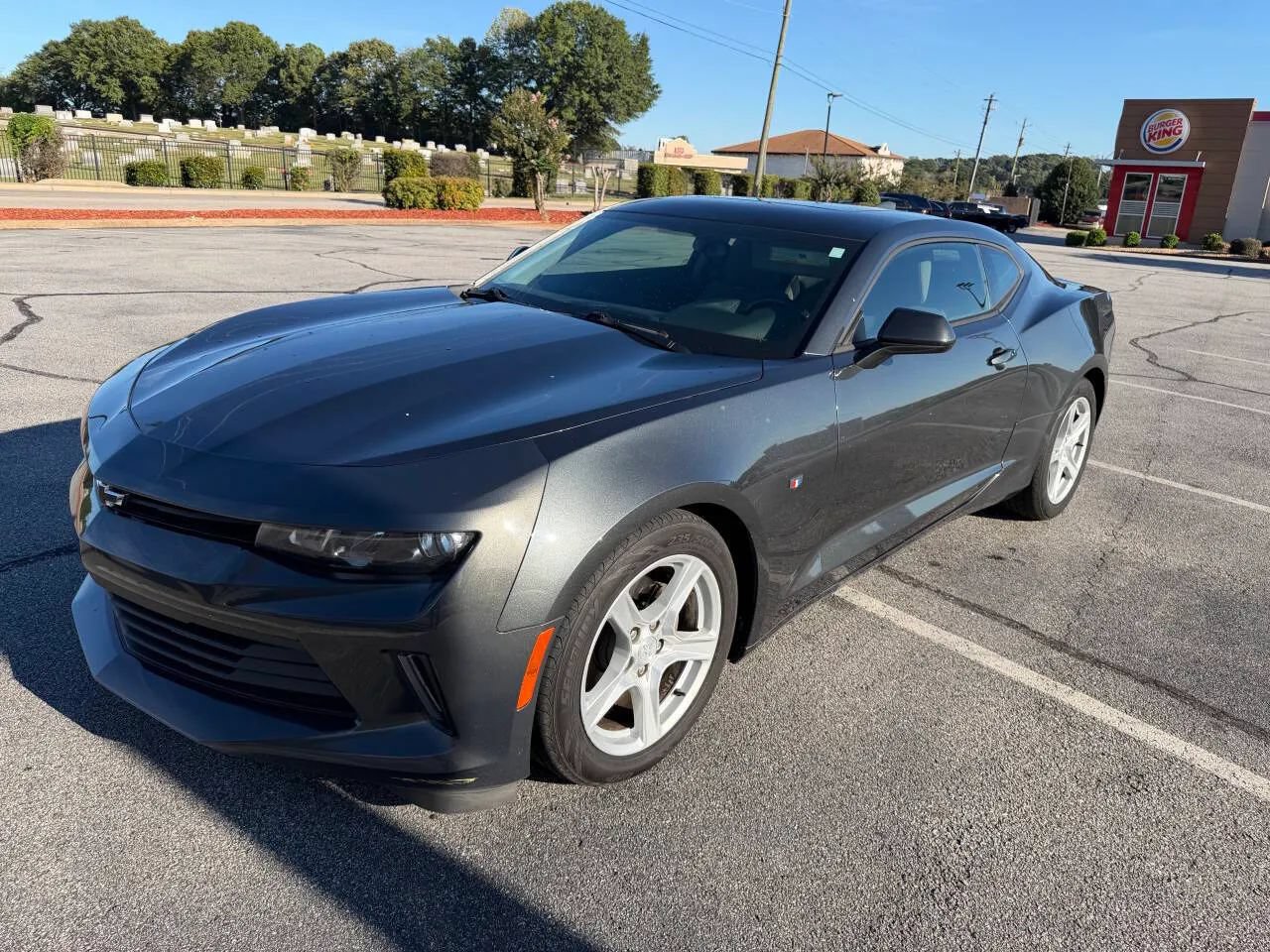 Used 2017 Chevrolet Camaro LT RWD image 1
