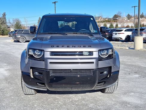 Used 2024 Land Rover Defender 110 X-Dynamic SE image 6