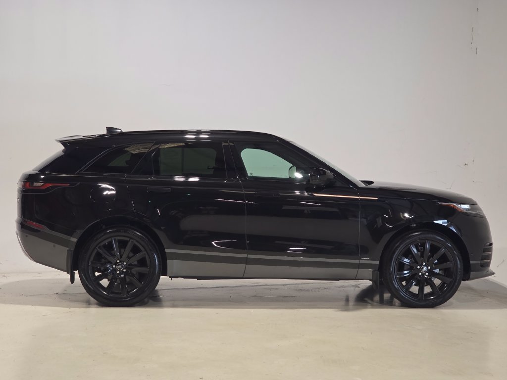 Used 2019 Land Rover Range Rover Velar R-Dynamic SE AWD/4WD image 4