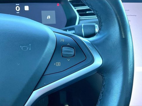 Used 2017 Tesla Model S 75D image 19