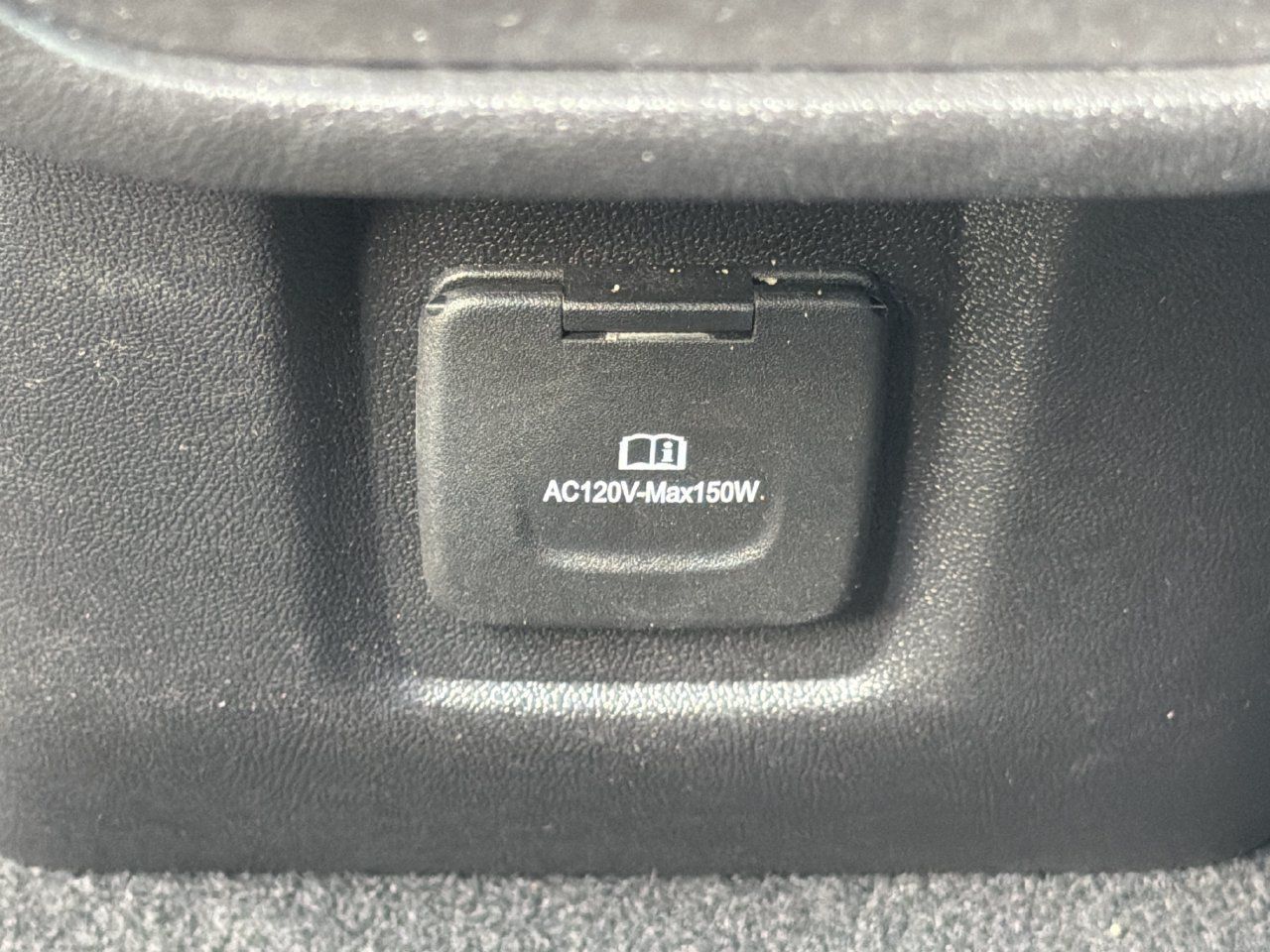 Used 2023 GMC Terrain SLT w/ Infotainment Package II FWD image 24