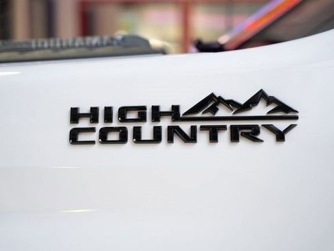 Used 2022 Chevrolet Silverado 2500 High Country w/ Technology Package image 37