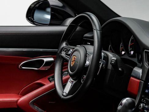 Used 2019 Porsche 911 Turbo image 54