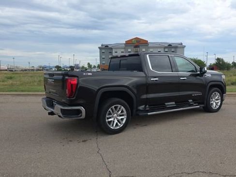 Used 2019 GMC Sierra 1500 SLT AWD/4WD image 6